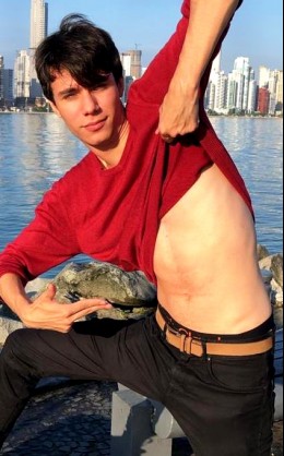 Avatar Derick Ator Porno